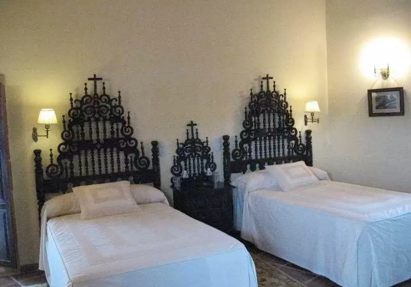 Fotos del hotel Palacio De Caranceja:  1