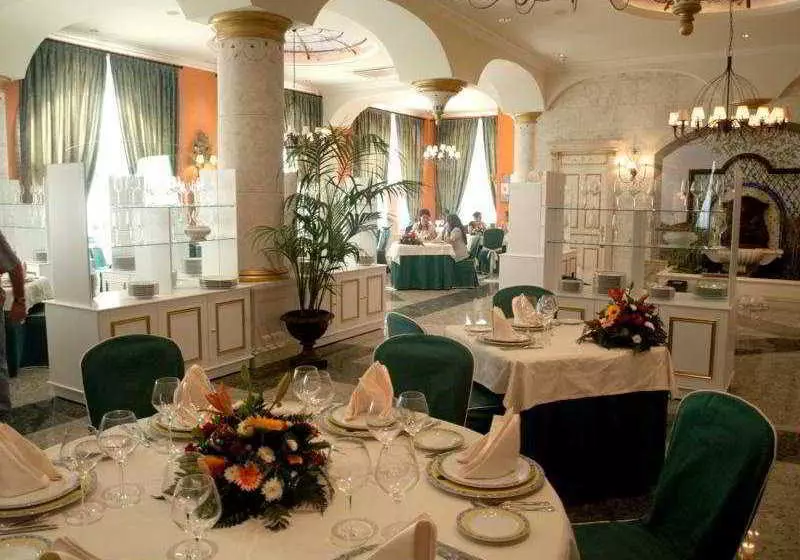 Fotos del hotel Topacio:  4