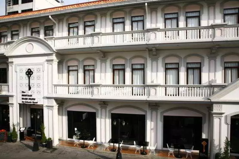 Heritage Baan Silom