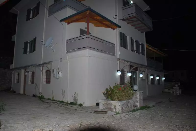 Fotos del hotel To Greki:  12