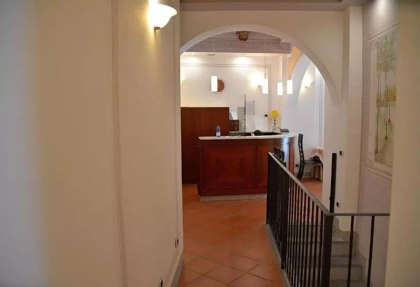 Fotos del hotel Dimora Dei Guelfi Luxury Rooms:  2