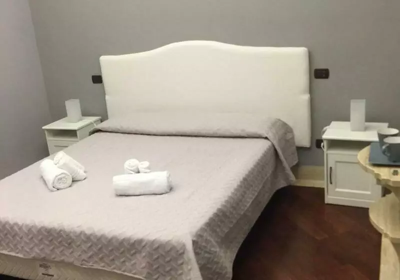 Fotos del hotel Rent Rooms Saint Peter:  3