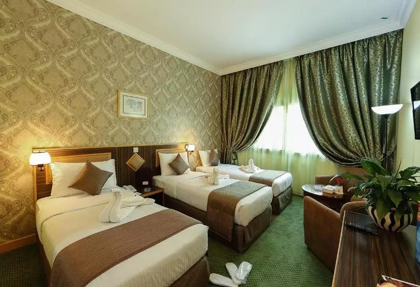 Fotos del hotel Jonrad Hotel:  10