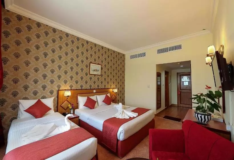 Fotos del hotel Jonrad Hotel:  13