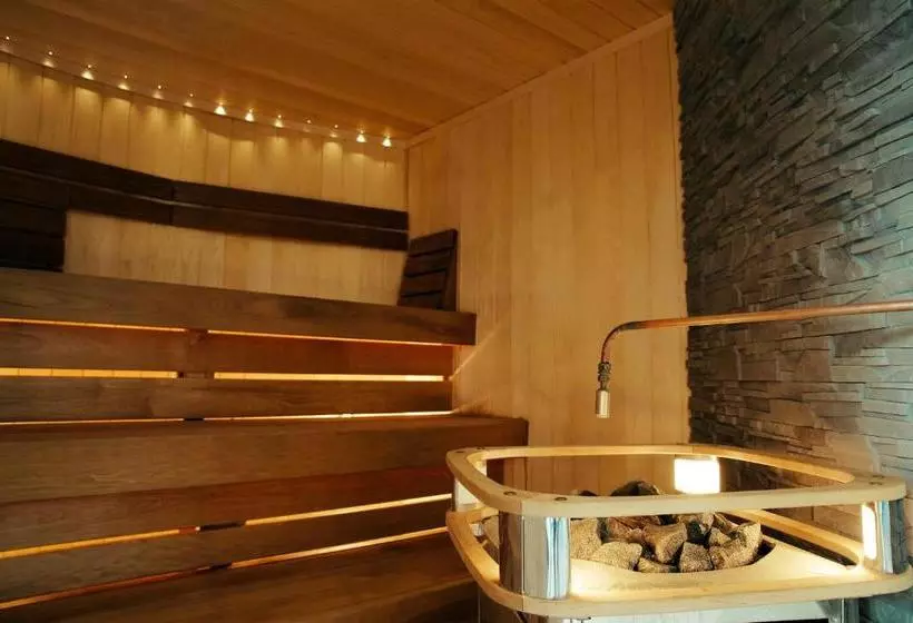 Fotos del hotel Westport Plaza Hotel, Spa & Leisure:  3