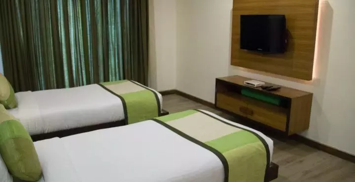 Fotos del hotel Treebo Tryst F One Park Front:  21