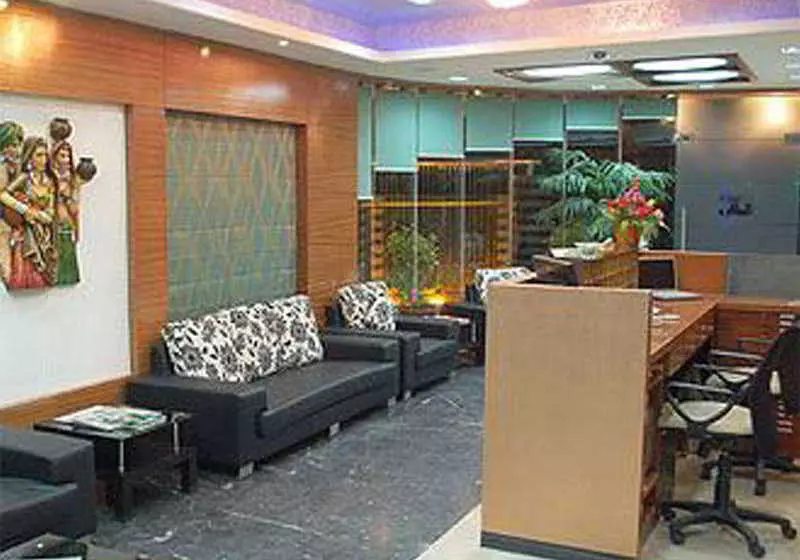 Fotos del hotel Dev Corporate Hotel:  5