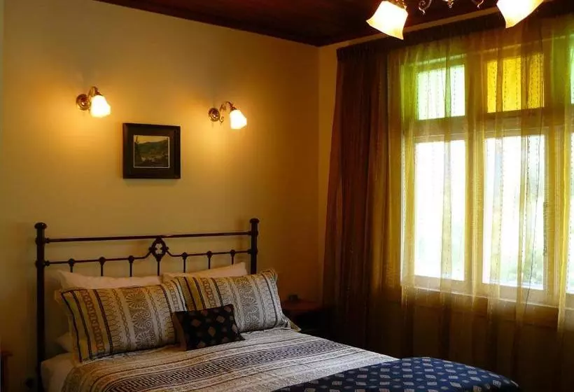 Fotos del hotel Holly Homestead B&b:  10