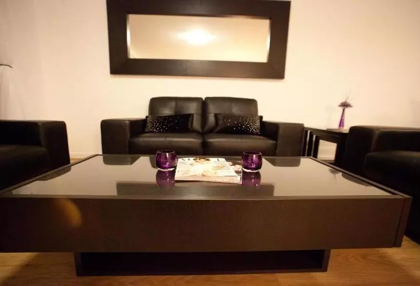 Fotos del hotel Westport Serviced Apartments:  10