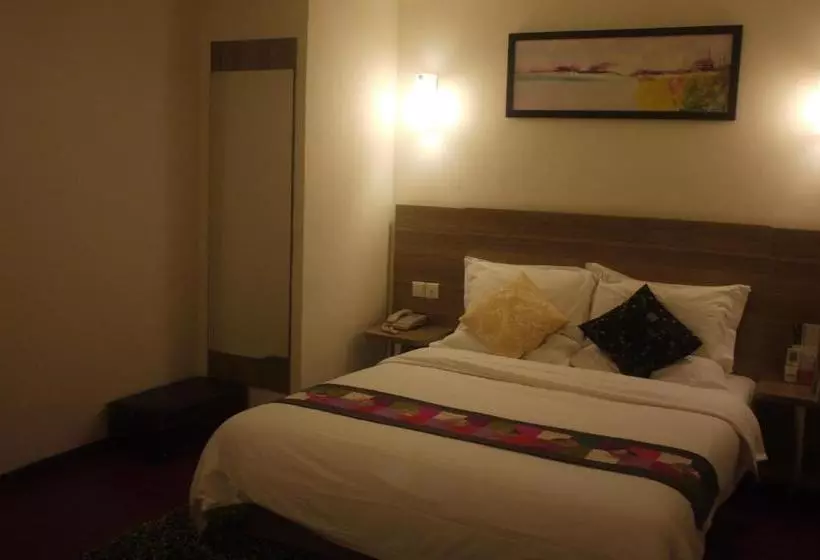 Fotos del hotel Revive House  Guangzhou Shang Xia Jiu:  3