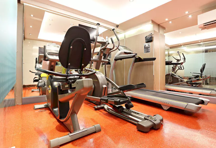 Fotos del hotel V Residence Serviced Apartment:  10