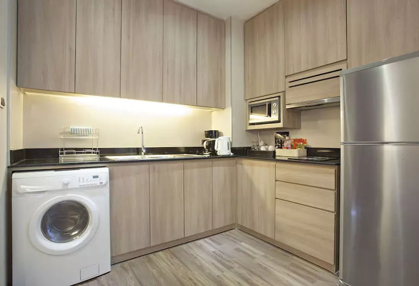 Fotos del hotel V Residence Serviced Apartment:  6