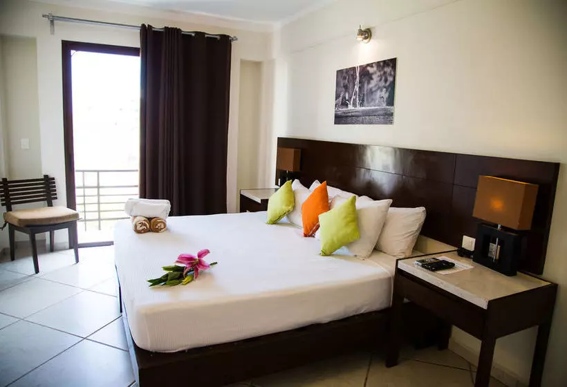 Fotos del hotel La Galeria By Bunik:  1