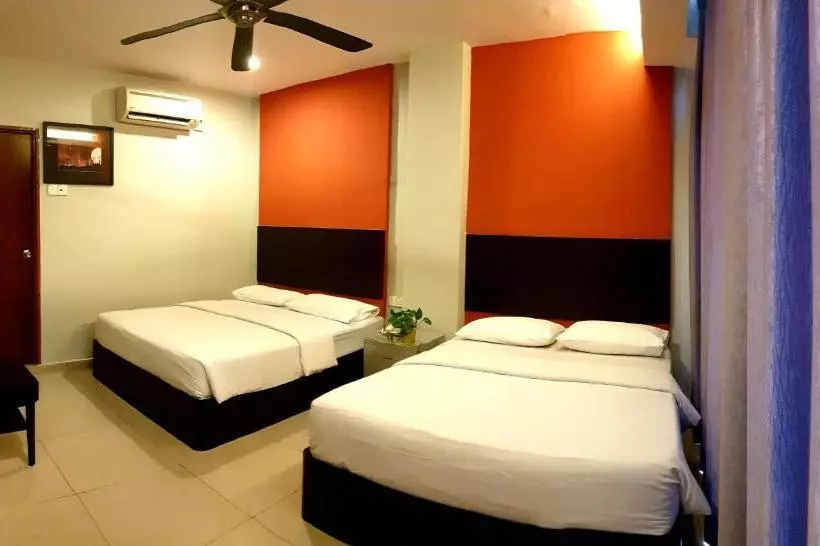 Fotos del hotel Golden Court   Tun Abdul Razak:  16