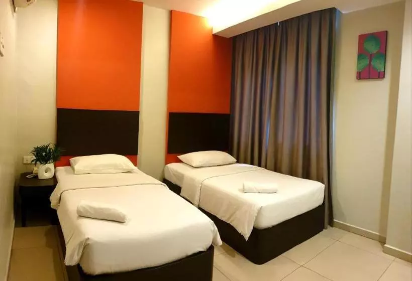 Fotos del hotel Golden Court   Tun Abdul Razak:  18