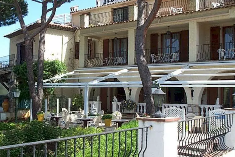 Fotos del hotel Castel Garoupe:  23