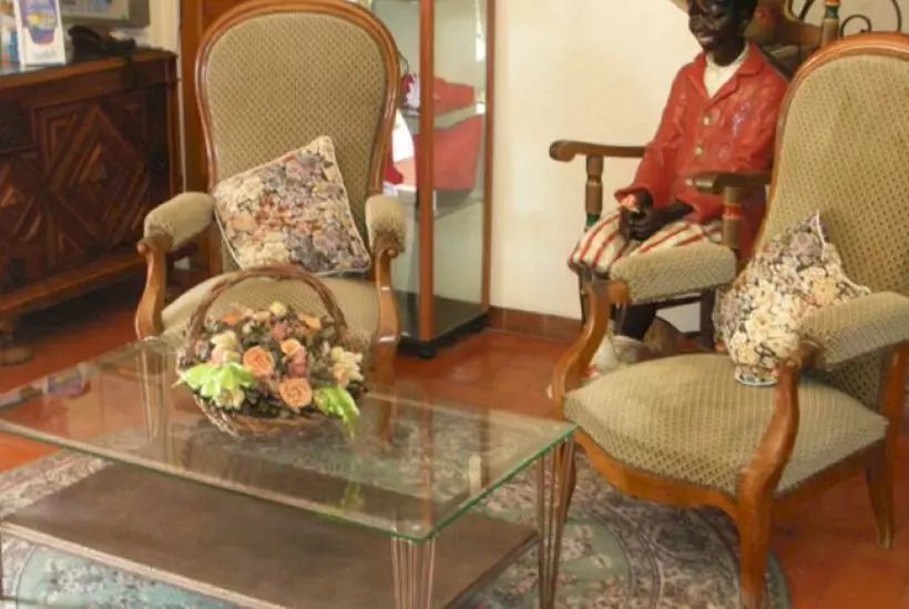 Fotos del hotel Castel Garoupe:  2