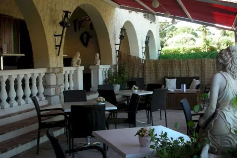 Fotos del hotel Castel Garoupe:  4