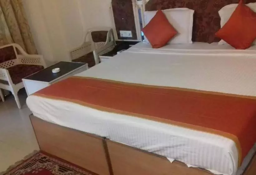 Fotos del hotel Neelam:  10