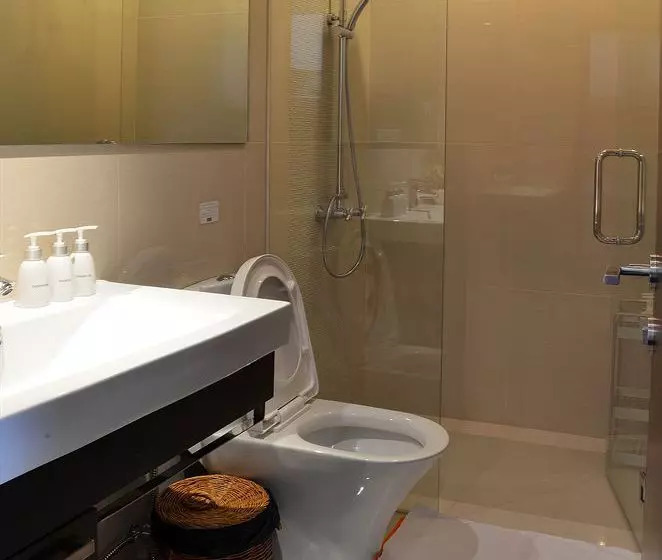 Fotos del hotel The Title East Wing By Trips Phuket:  6