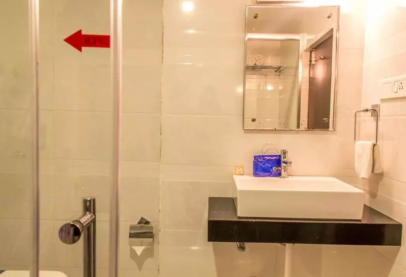 Fotos del hotel Oyo Premium Gajuwaka Junction:  8