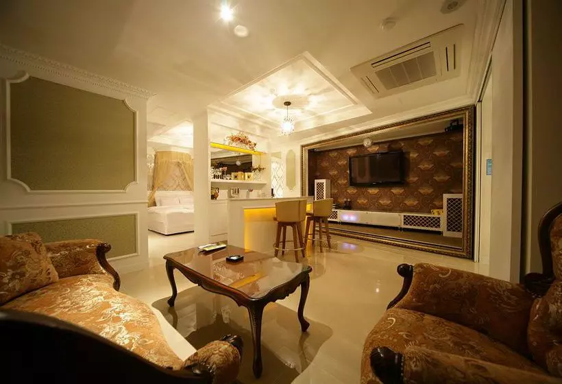 Fotos del hotel Lanuit:  25