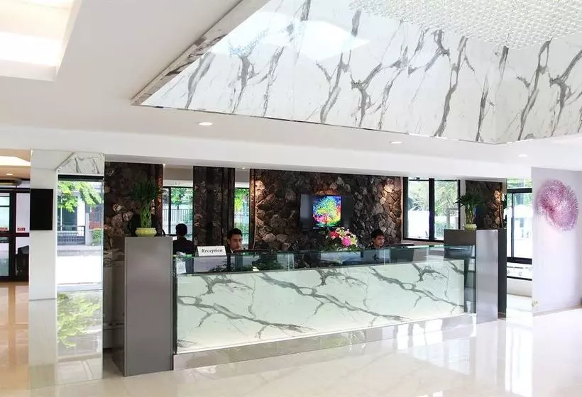 Fotos del hotel 101 Holiday Suite:  4