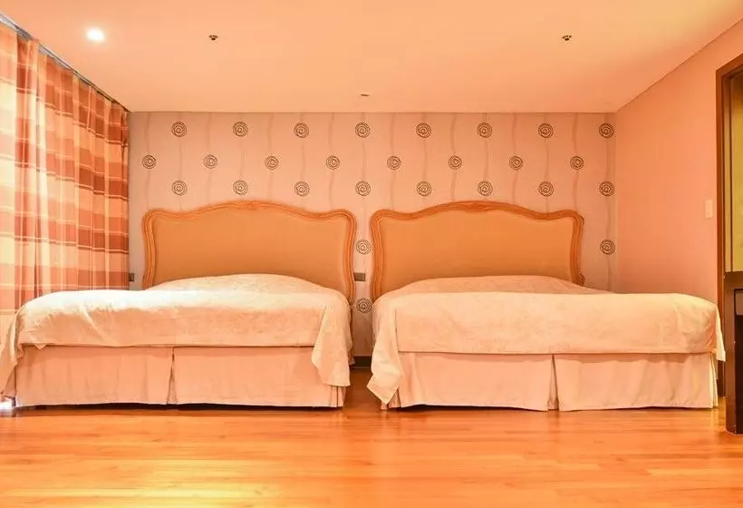 Fotos del hotel Lake Hills Jeju Resort:  19
