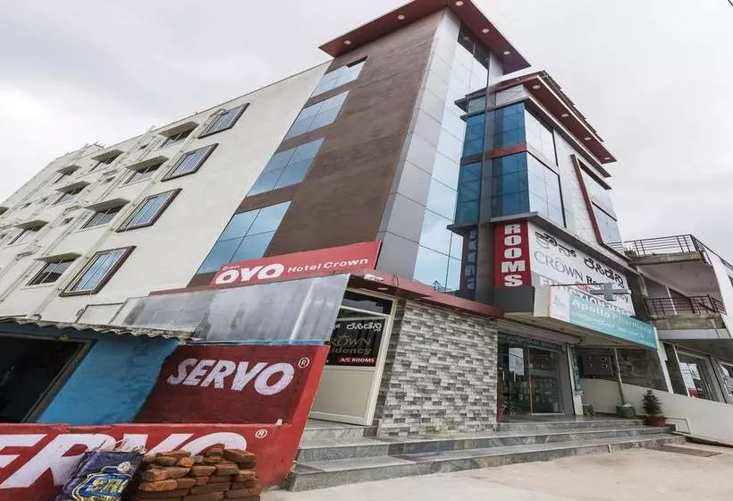 Oyo 9544 Hotel Crown Residency