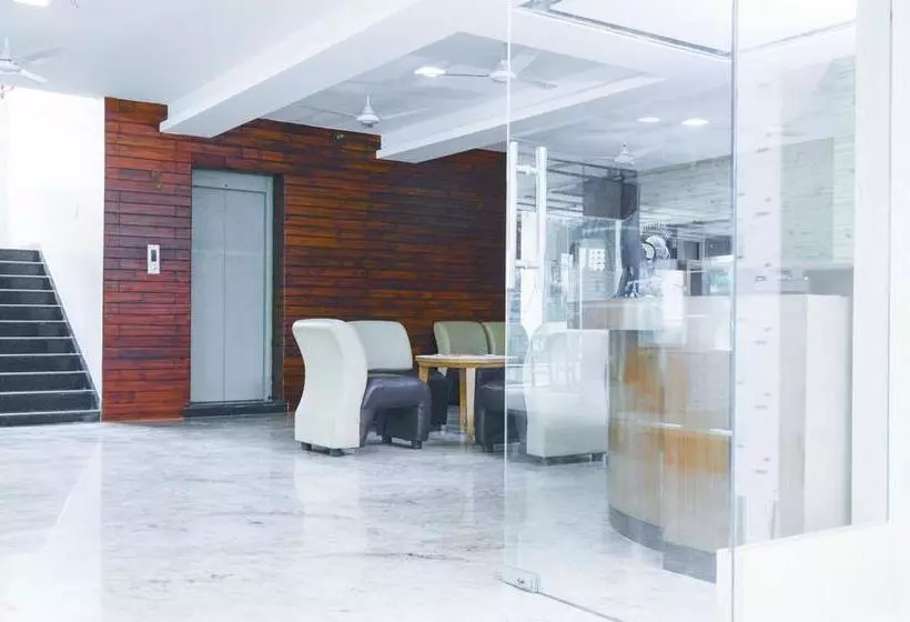 Fotos del hotel Treebo Trend Sekaran:  11