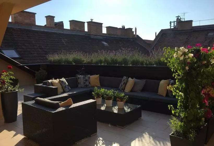 Fotos del hotel Kapital Inn Budapest:  4