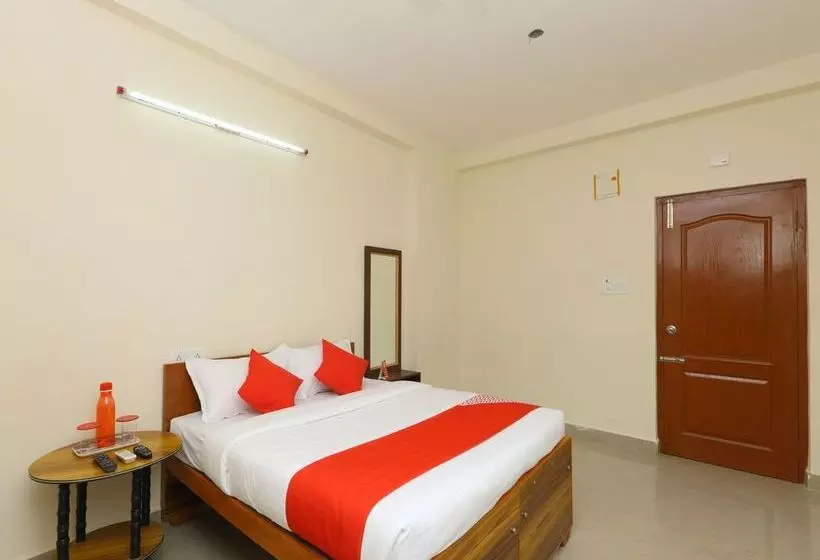 Fotos del hotel Oyo 15197 Reddy S International:  15