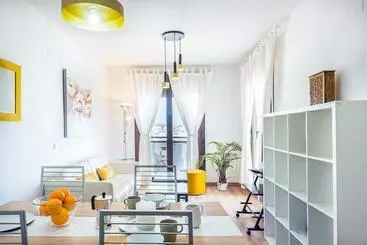 Apartamento Entrenúcleos - Dos Hermanas