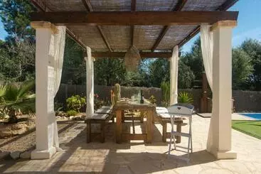 Casa Azul Stylish Beach House For 4 Adults And 1 Child In Cala Llombards - Cala Llombards