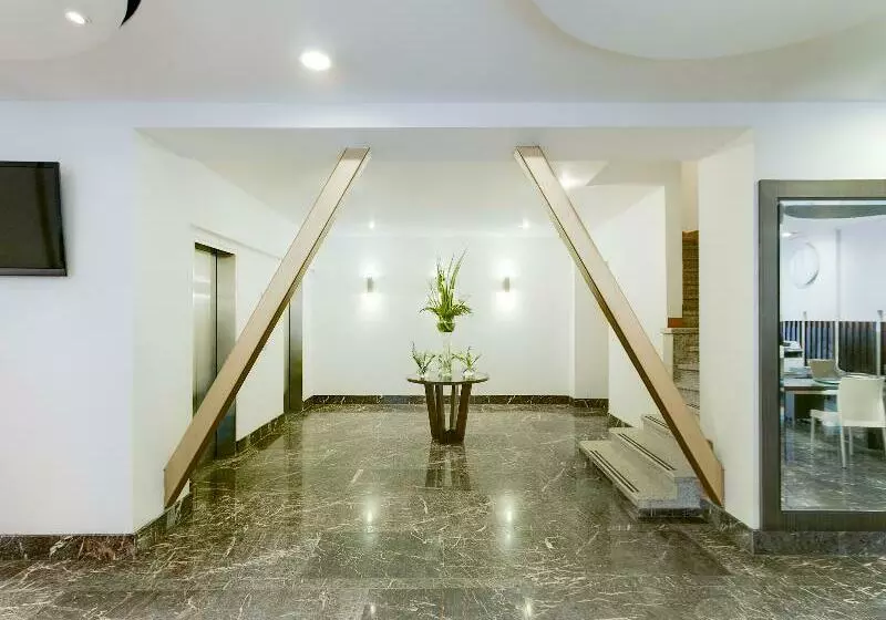 Fotos del hotel Continental Bluedoors:  2