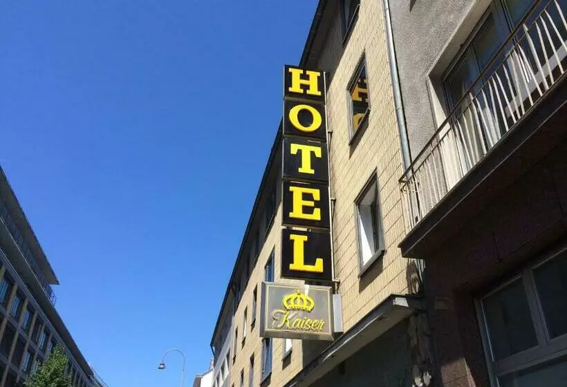 Kaiser Am Wiener Platz