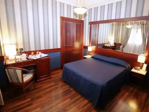 Fotos del hotel Regent:  12