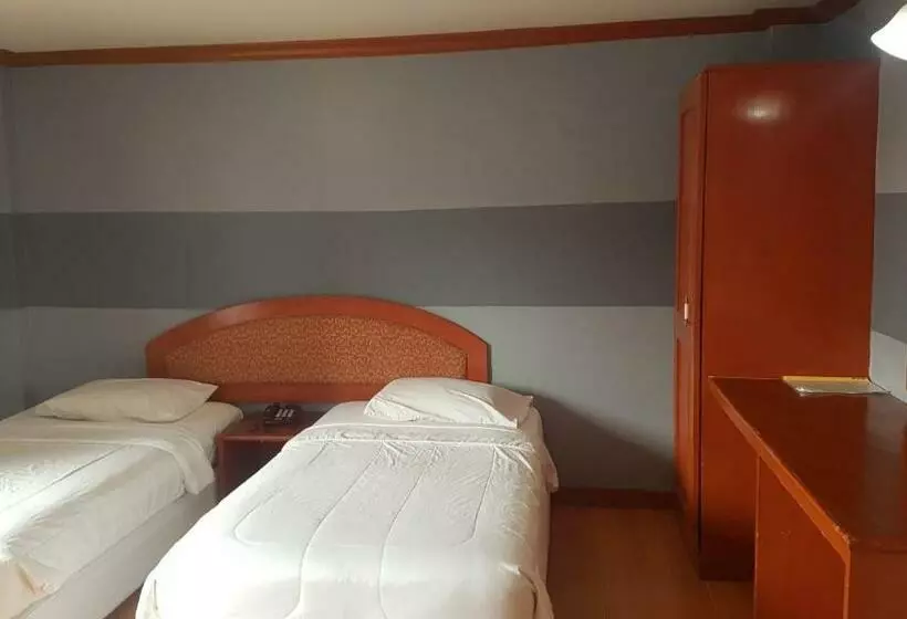 Fotos del hotel Queen Pattaya:  5