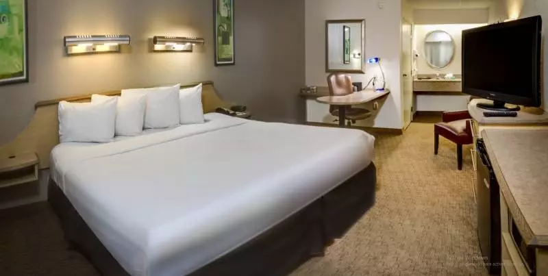 Fotos del hotel Midpointe Hotel At International Drive:  2