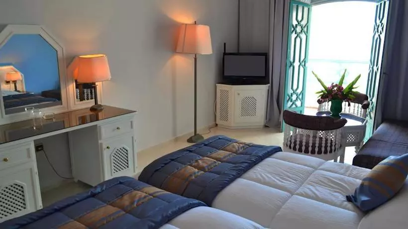 Fotos del hotel Hôtel Le Tivoli:  2