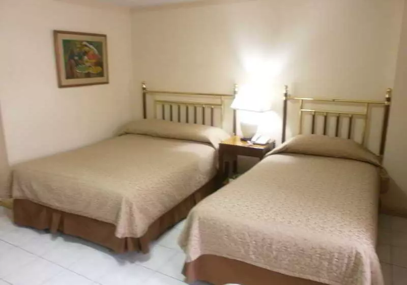 Fotos del hotel Garden Plaza Hotel and Suites:  15