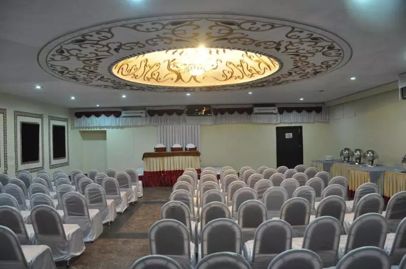 Fotos del hotel Pallavi International:  6