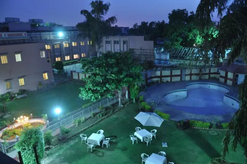 Fotos del hotel Pallavi International:  2