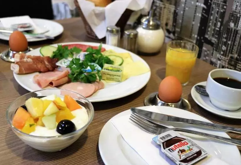 Fotos del hotel Dresden Airport:  3