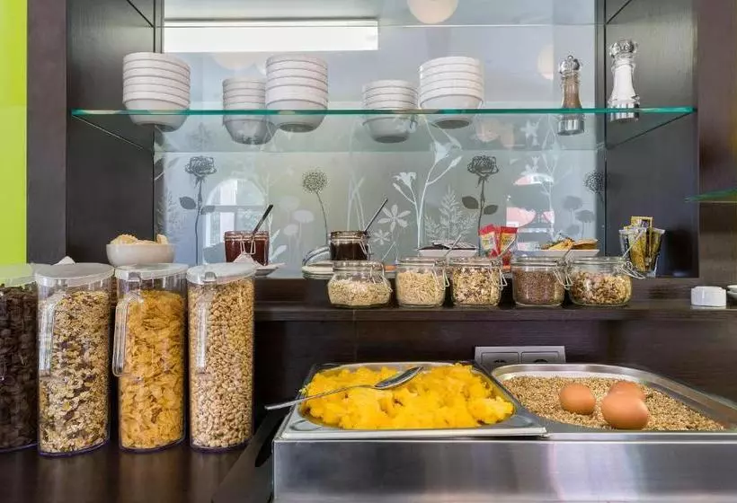 Fotos del hotel Dresden Airport:  8