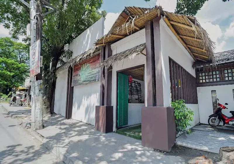 Fotos del hotel Poleng Villa:  6