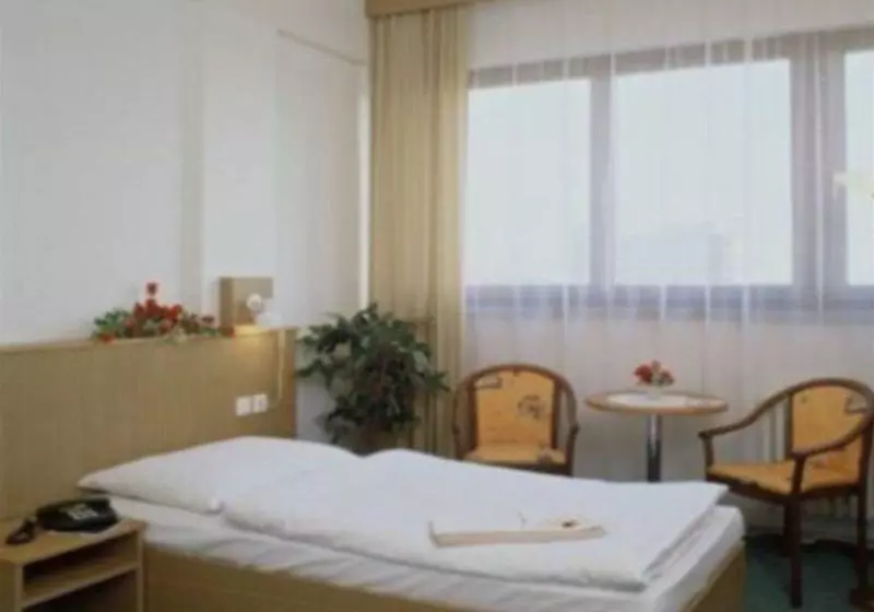 Fotos del hotel Legner Praha Libus:  2