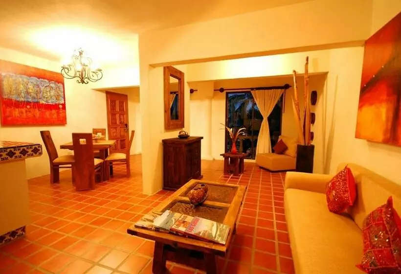 Fotos del hotel Marbella Suites en la Playa:  5