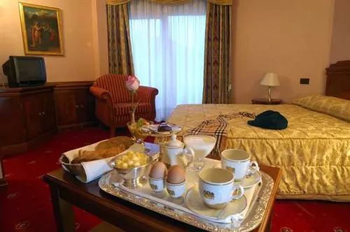 Fotos del hotel President:  19