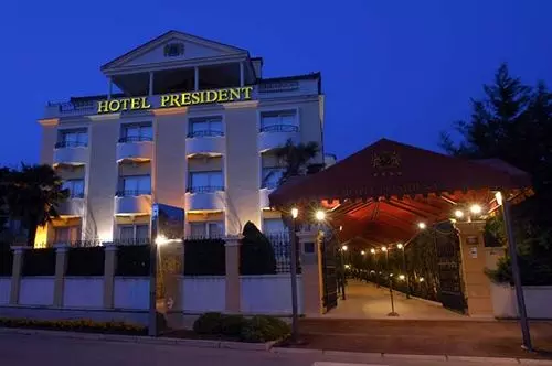 Fotos del hotel President:  1